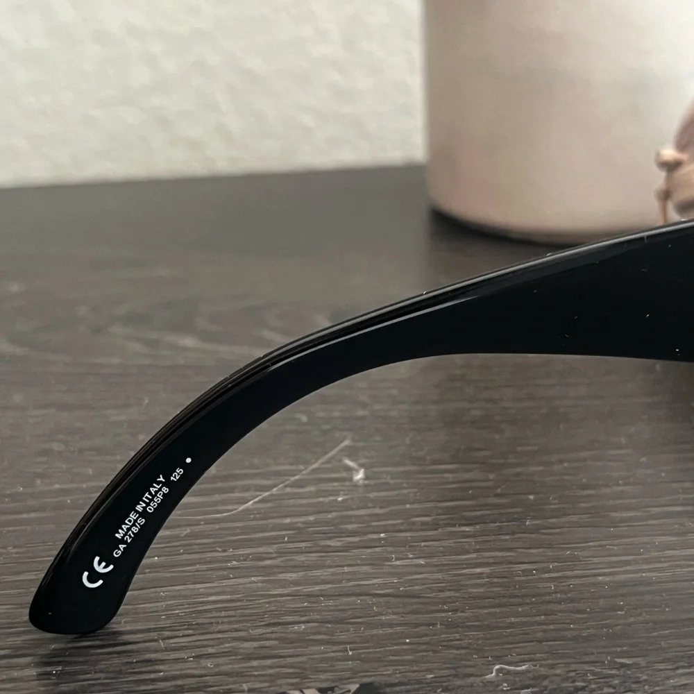 Authentic Vintage GIORGIO ARMANI retro sunglasses - Picture 3 of 9